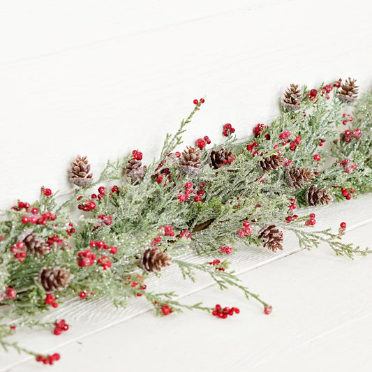 4ft Garland-Icy Sparkle Cypress Pine W. Pepperberry