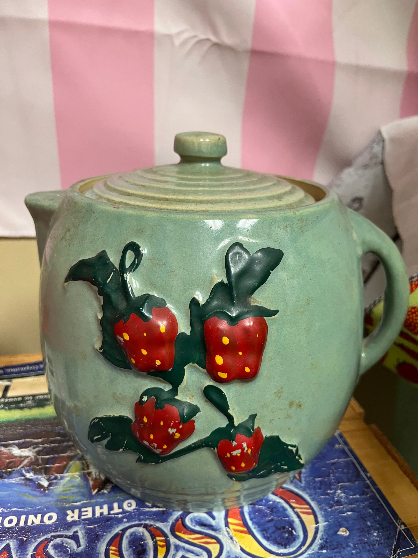 Vintage berry crick jar with lid