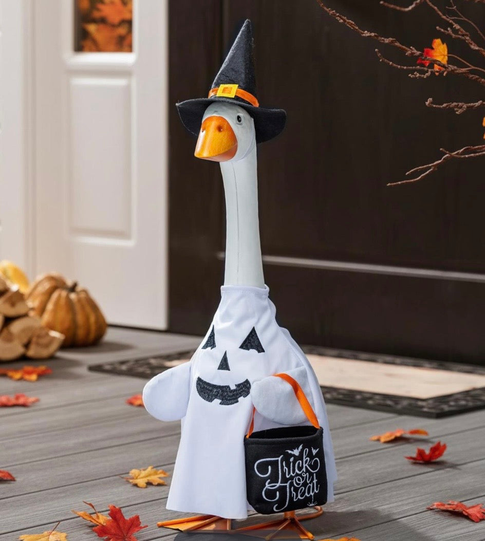 Giddy the Porch Goose Statue, Metal, 21"H