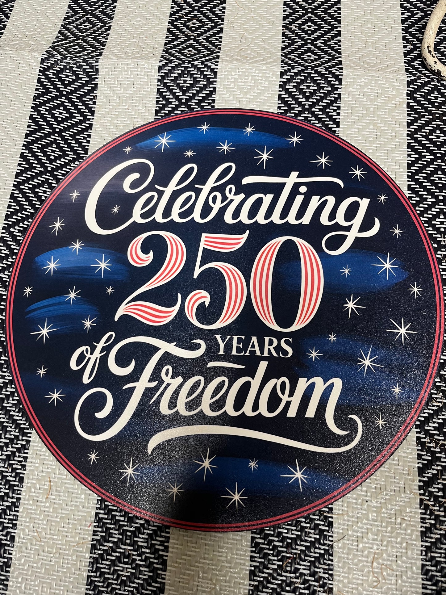 250 round wreath signs