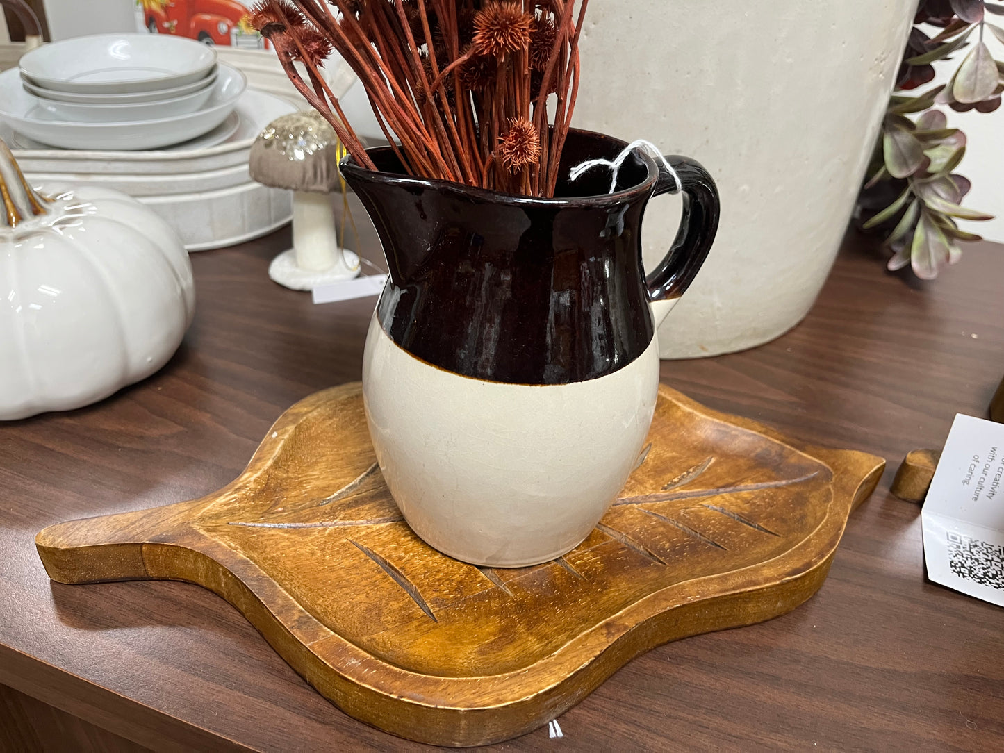 Wood leaf accent tray